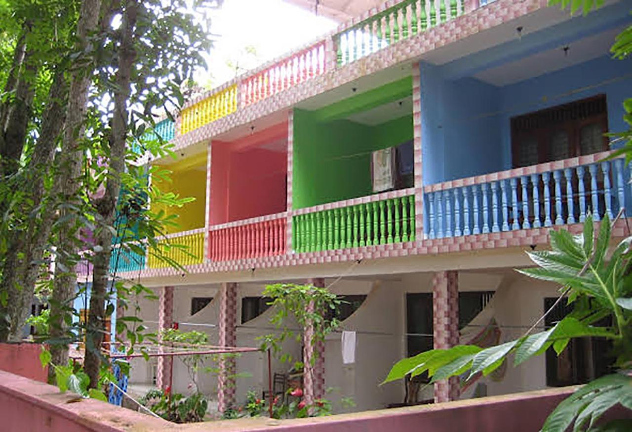 Hotel Santis Hikkaduwa Exterior foto
