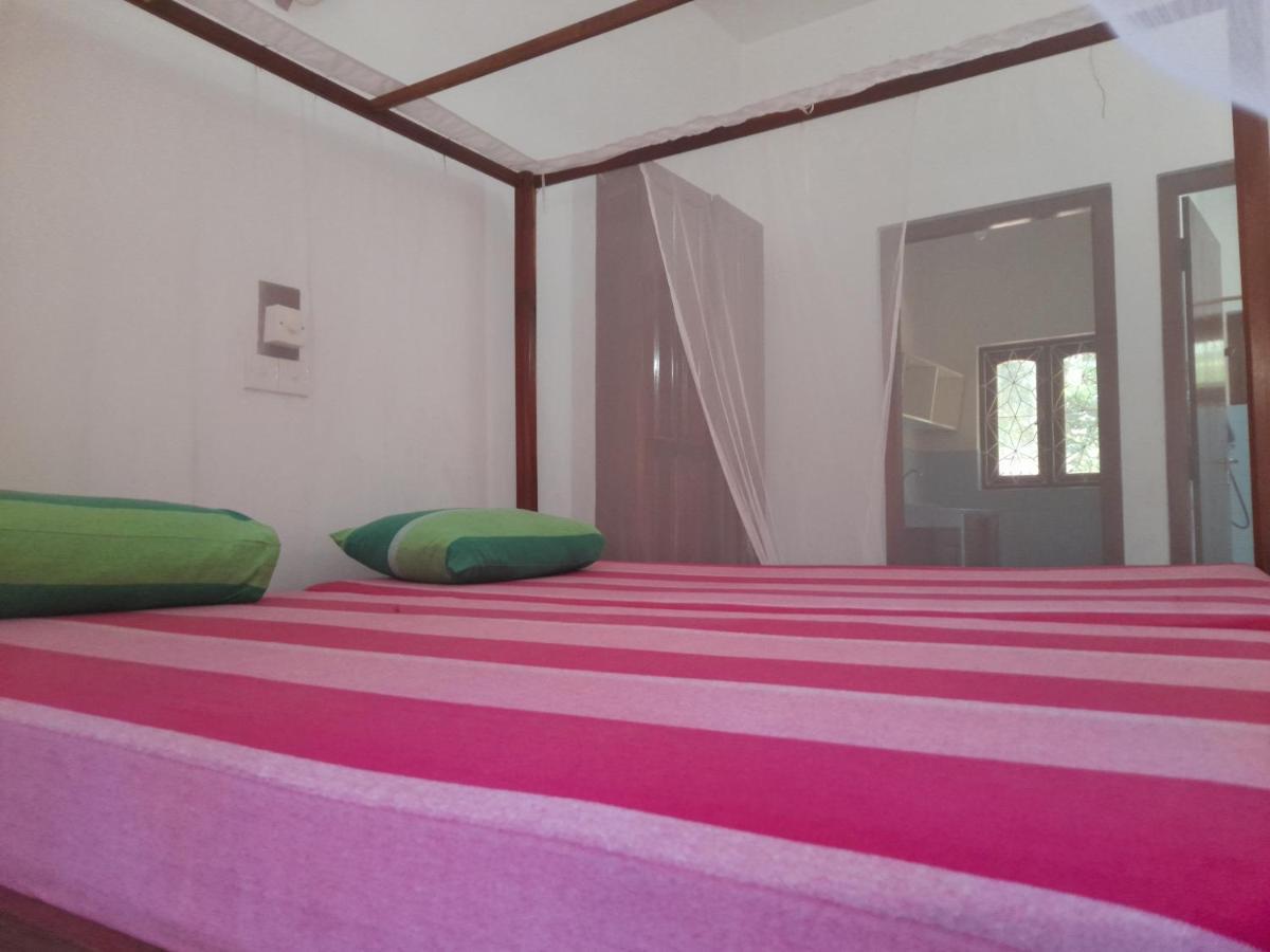 Hotel Santis Hikkaduwa Exterior foto